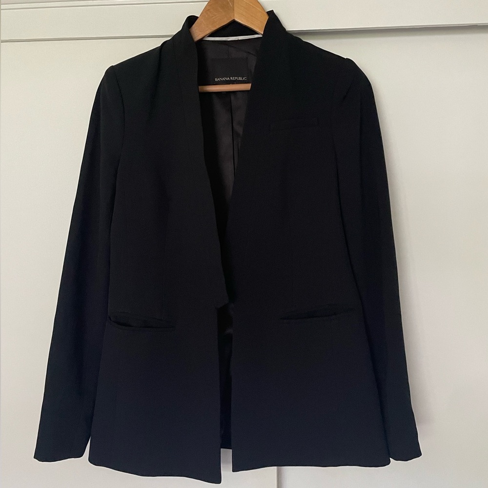 Collarless Blazer